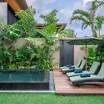 The Continental Modern Luxury 4 Bedroom Villa In Seminyak Central