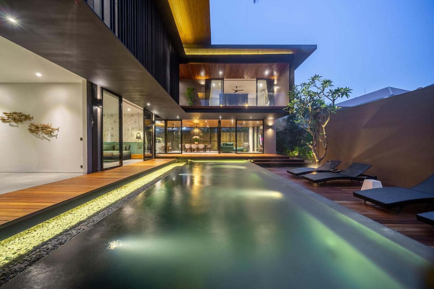 The Continental Modern Luxury 4 Bedroom In Villa Seminyak (Bali)