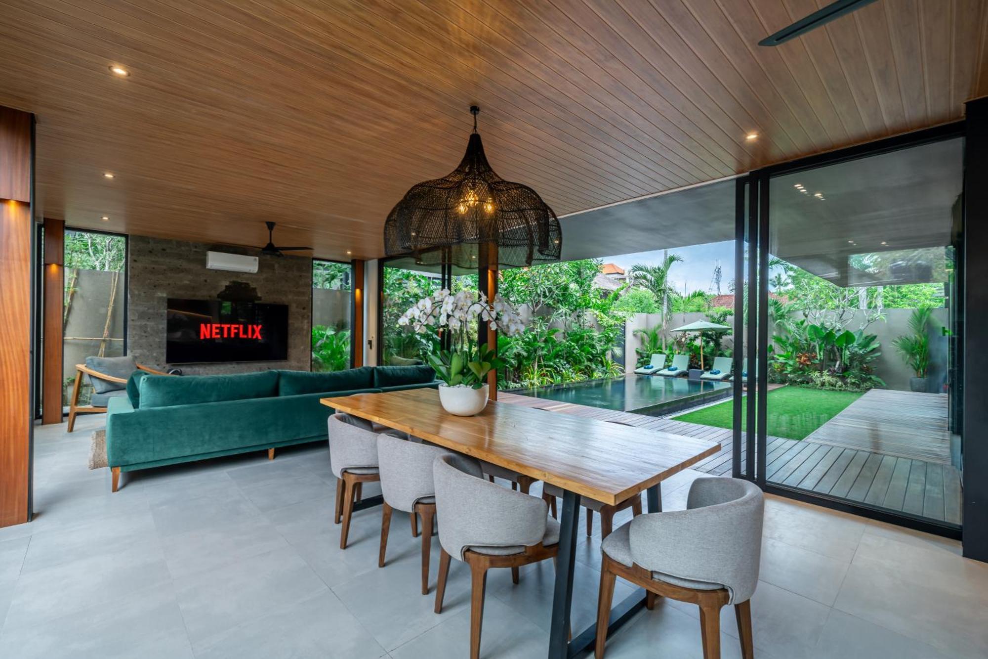 The Continental Modern Luxury 4 Bedroom In *