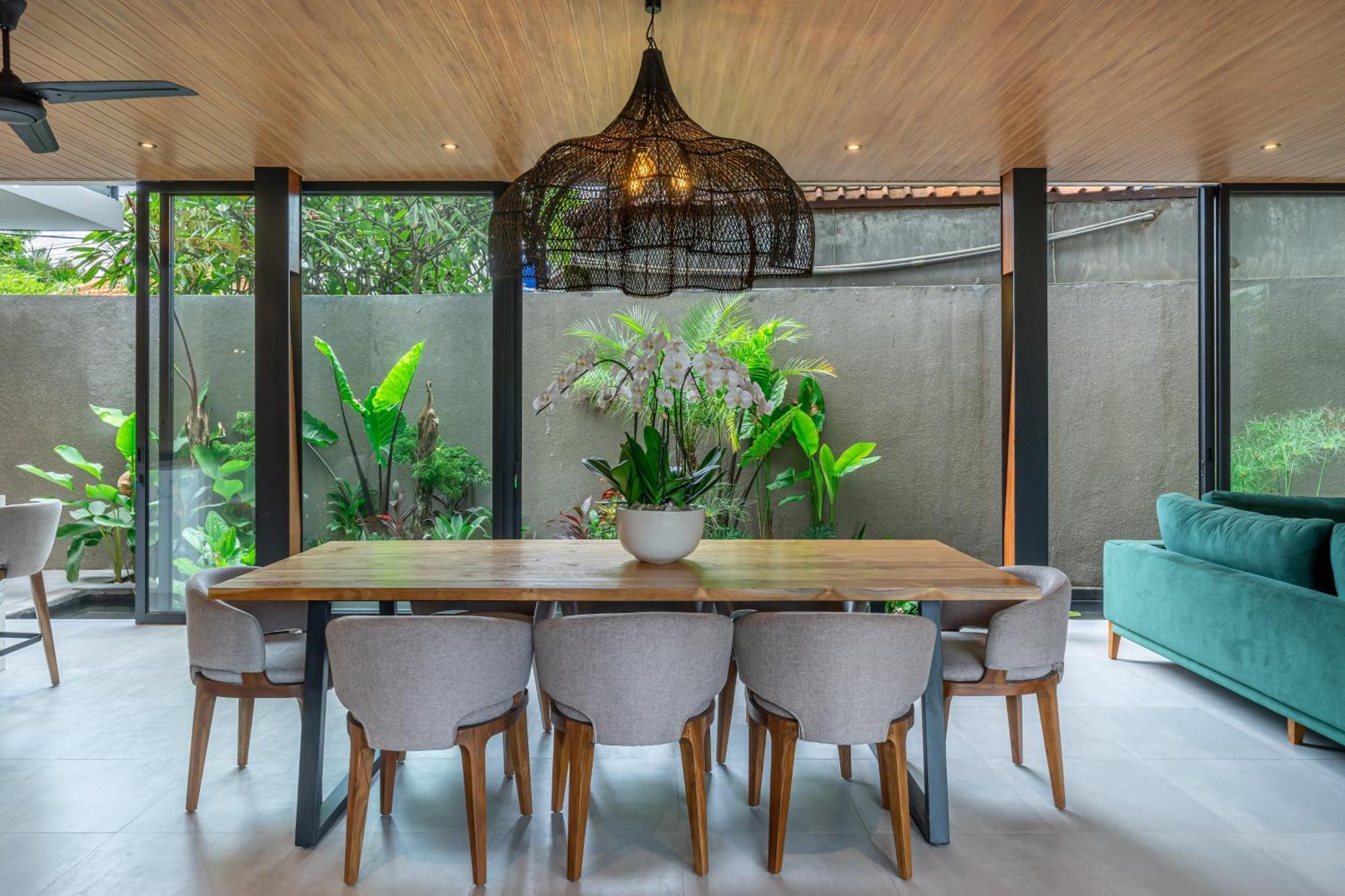 Villa The Continental Modern Luxury 4 Bedroom In *