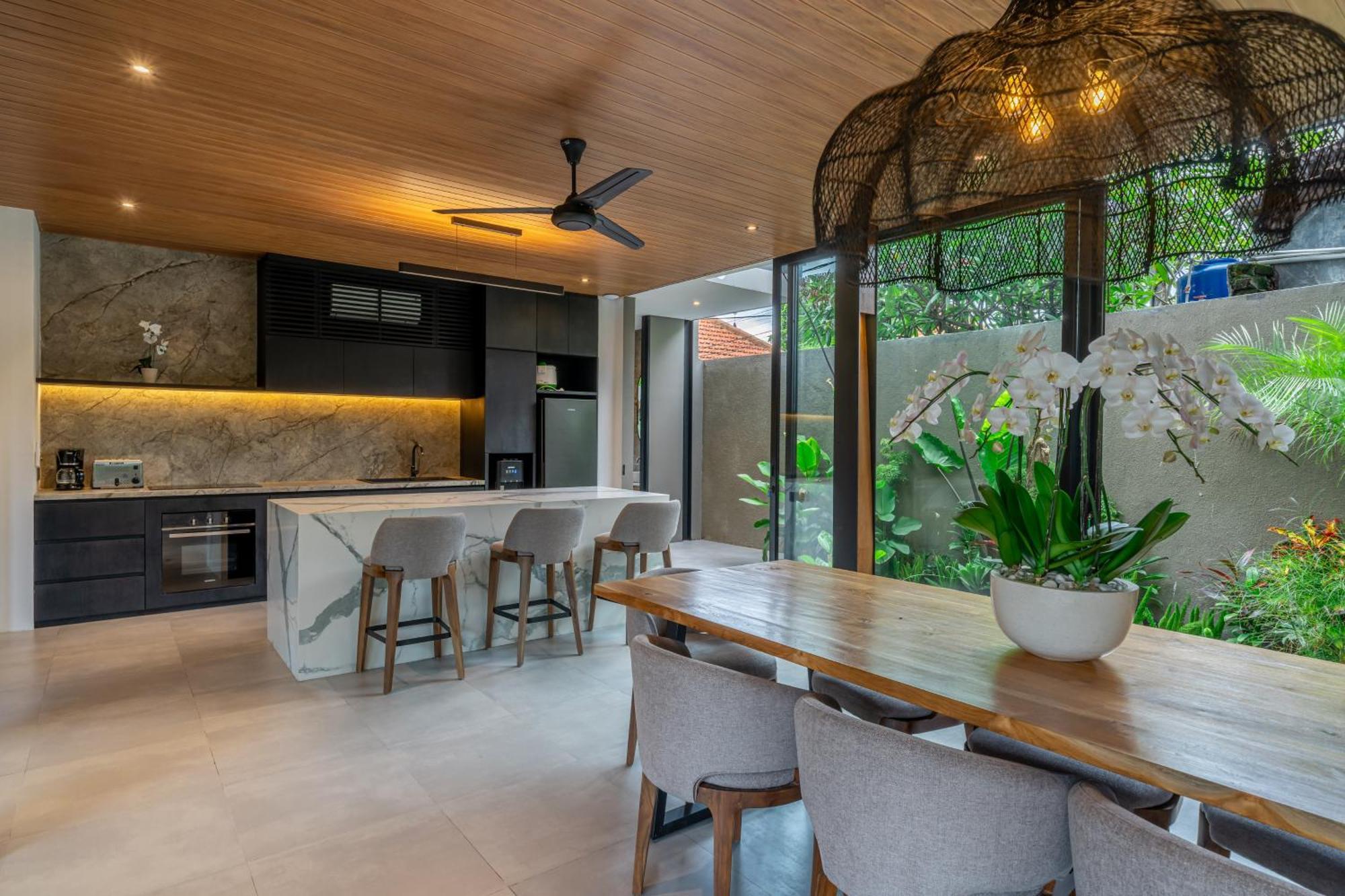 The Continental Modern Luxury 4 Bedroom In Villa *