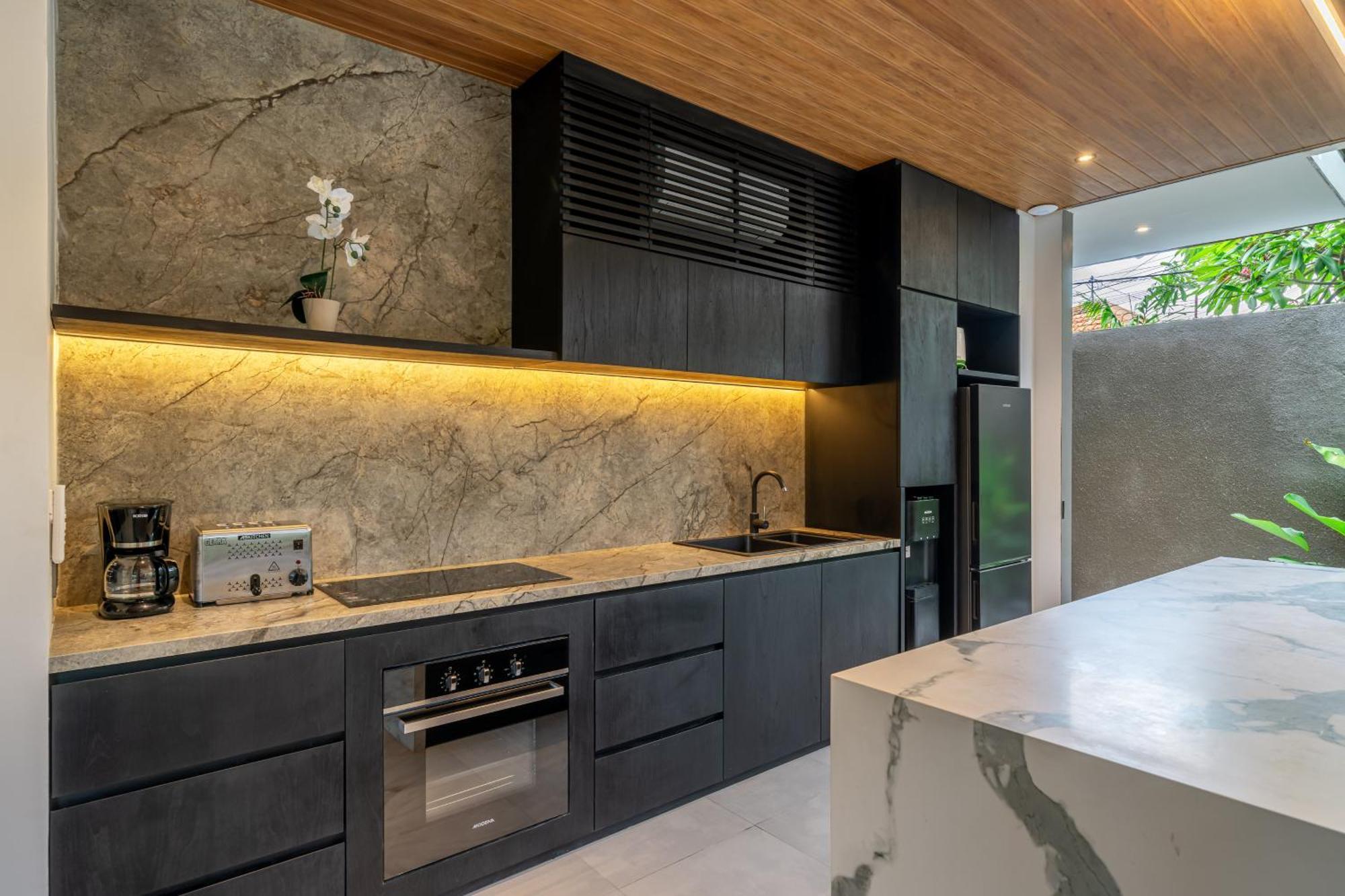 Villa The Continental Modern Luxury 4 Bedroom In *